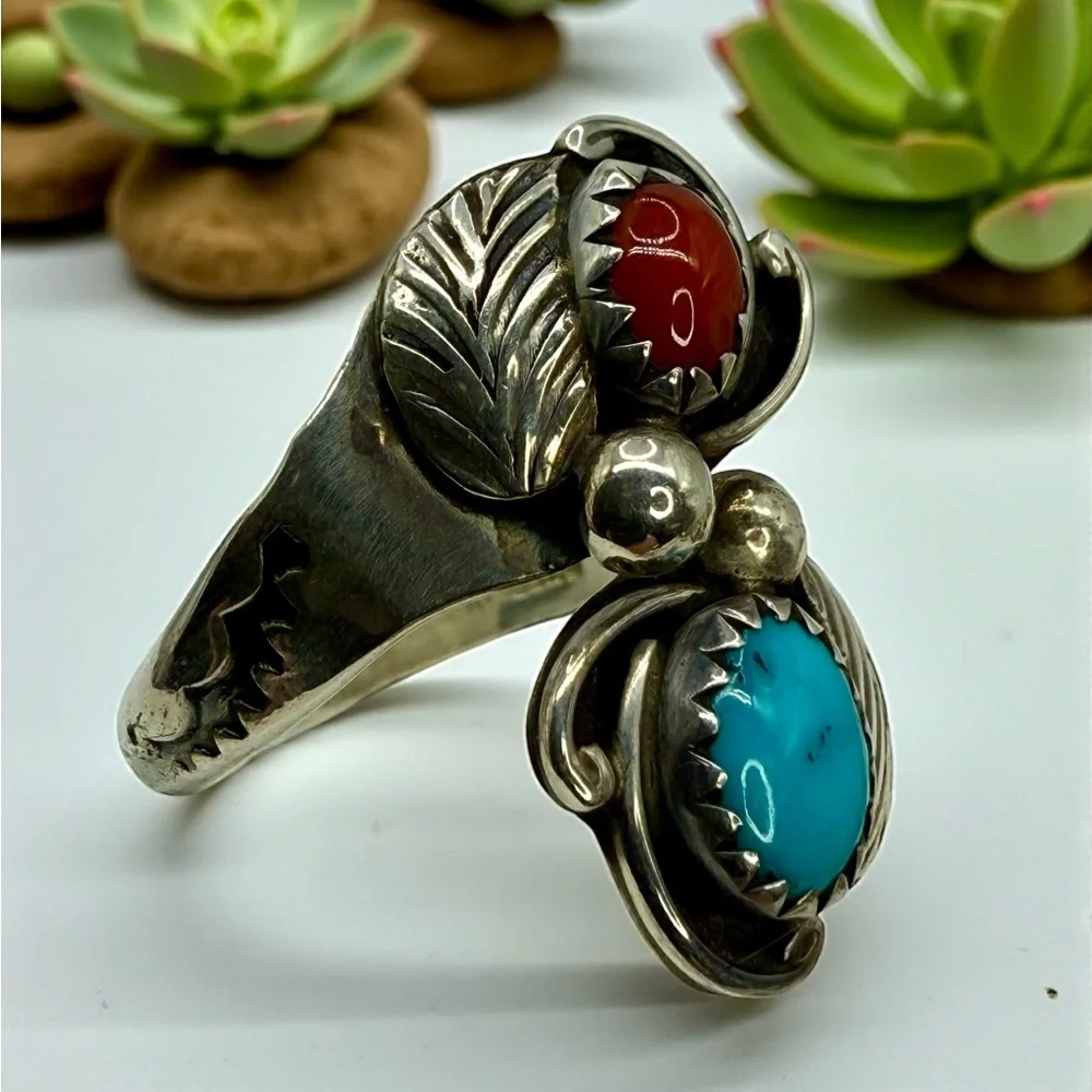 Native American Navajo Sterling Silver Turquoise & Coral Ring – Signed MAC-Leaf